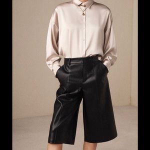 faux leather short💕🛒NWT Zara 💕💕💕